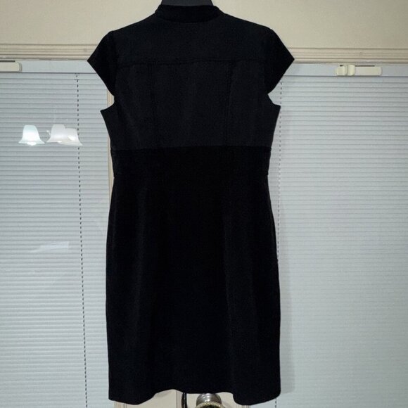 Sandra Darren Short Black Dress Zipper Front - Picture 3 of 3